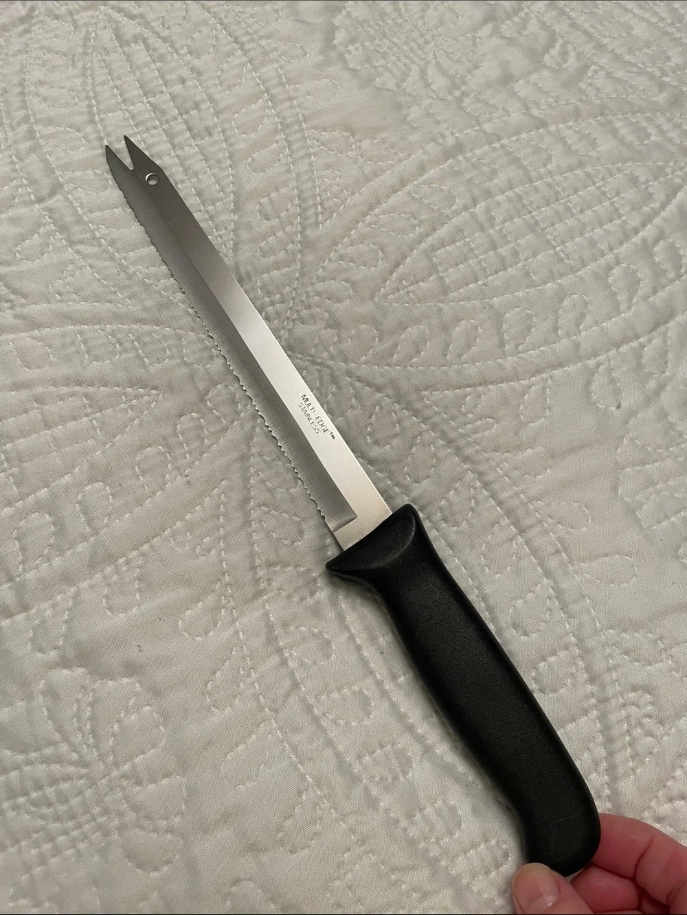 Like NEW MULTI-Edge Stainless Steel Long Serrated Knife for Breads & Cakes SHARP